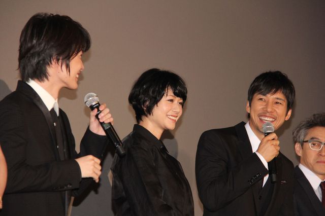 真木よう子＆吉田羊が美脚披露！『脳内ポイズンベリー』初日舞台あいさつ【フォトギャラリー】（8枚目）