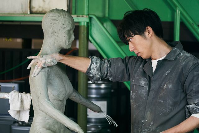 高橋一生、色気すごい…『ロマンスドール』場面カット：フォトギャラリー