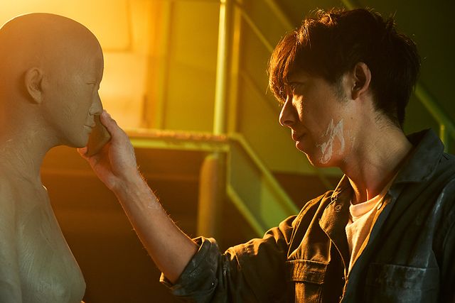 高橋一生、色気すごい…『ロマンスドール』場面カット（2枚目）