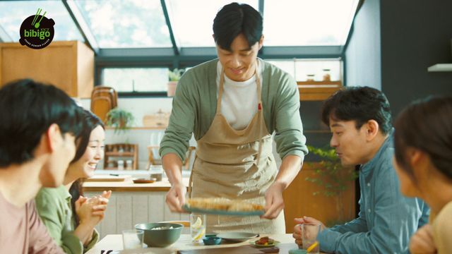 パク・ソジュンのいろいろな表情！「bibigo」新CM＆メイキングカット（11枚目）