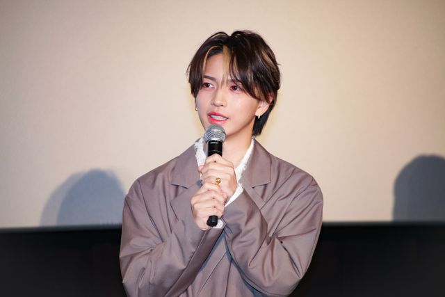 遠藤雄弥、彩凪翔、岩橋玄樹、須田亜香里ら巫女と撮影！『男神』初日舞台挨拶（12枚目）