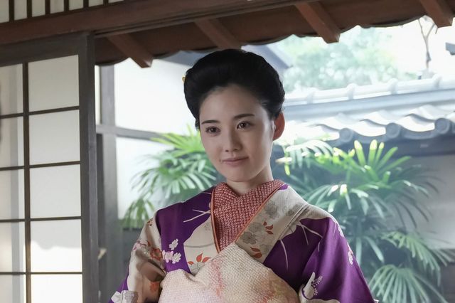 リヨ（北香那）の恋の行方は…朝ドラ「ばけばけ」第11週「ガンバレ、オジョウサマ。」第51回の場面写真：フォトギャラリー