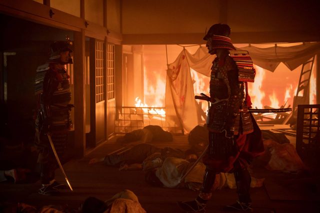 第16回より秀吉（池松壮亮）と光秀（要潤）