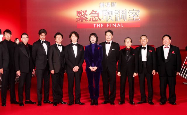 大倉孝二、鈴木浩介、速水もこみち、石丸幹二、佐々木蔵之介、天海祐希、田中哲司、小日向文世、でんでん、塚地武雅