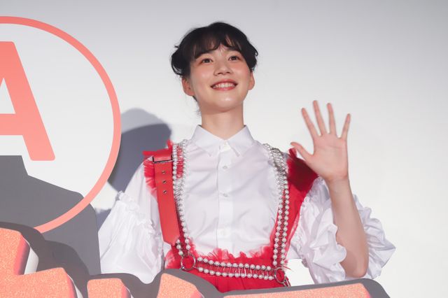 のん、個性的なドレスで登場！『私をくいとめて』お悩み相談付き上映会（6枚目）