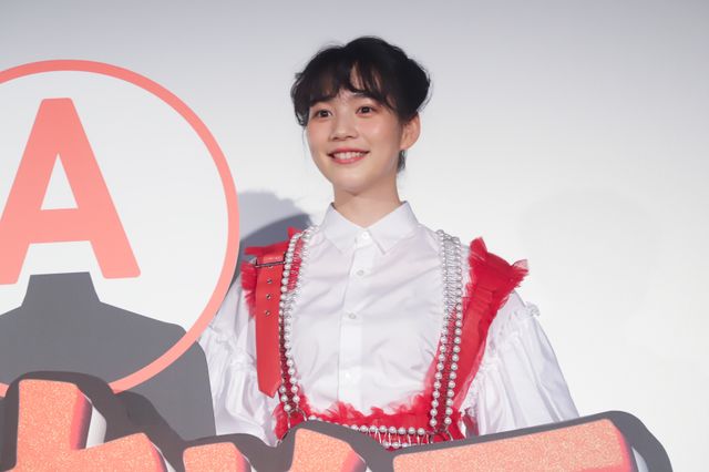 のん、個性的なドレスで登場！『私をくいとめて』お悩み相談付き上映会（7枚目）