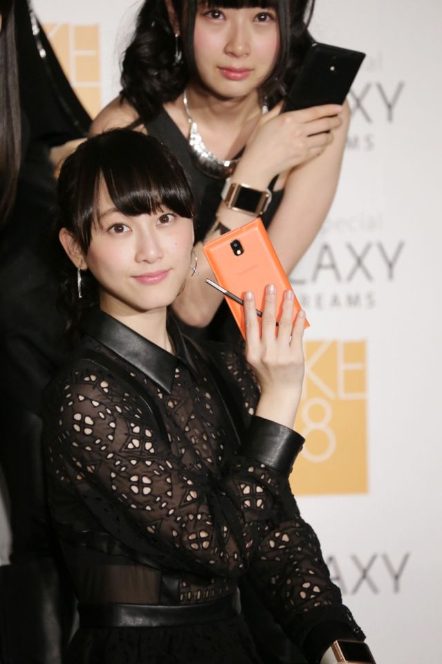 SKE珠理奈が胸元強調のセクシー衣装で登場！フォトギャラリー（4枚目）