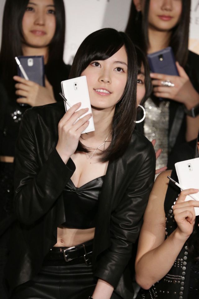 SKE珠理奈が胸元強調のセクシー衣装で登場！フォトギャラリー（7枚目）