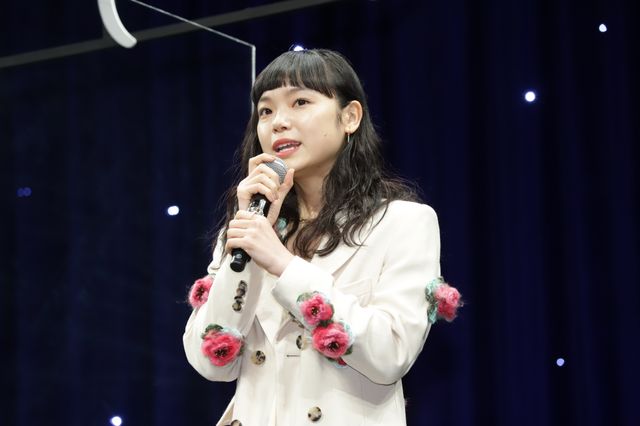 道枝駿佑、サプライズ祝福に喜び！福本莉子、古川琴音、松本穂香ら登壇『今夜、世界からこの恋が消えても』完成披露（9枚目）