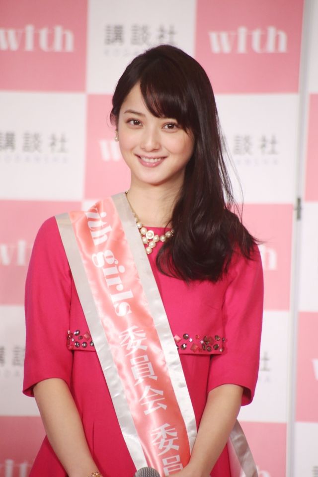 佐々木希が出産願望を告白！「with girls 委員会」委員長就任式フォトギャラリー（3枚目）