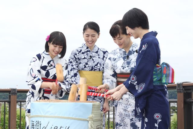 綾瀬、長澤ら4姉妹が浴衣姿で勢ぞろい！『海街diary』大ヒット祈願イベント（2枚目）