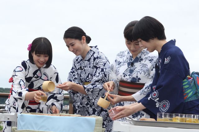 綾瀬、長澤ら4姉妹が浴衣姿で勢ぞろい！『海街diary』大ヒット祈願イベント（5枚目）