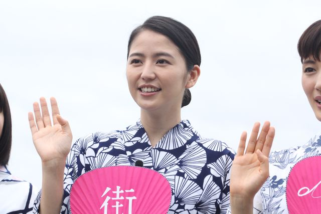 綾瀬、長澤ら4姉妹が浴衣姿で勢ぞろい！『海街diary』大ヒット祈願イベント（9枚目）