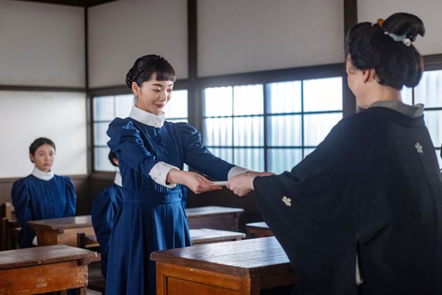 【画像12枚】朝ドラ「風、薫る」りん(見上愛)たちは卒業式を迎えるが…第59回場面写真:フォトギャラリー