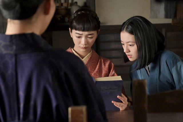 【画像12枚】朝ドラ「風、薫る」りん（見上愛）たちは卒業式を迎えるが…第59回場面写真（10枚目）