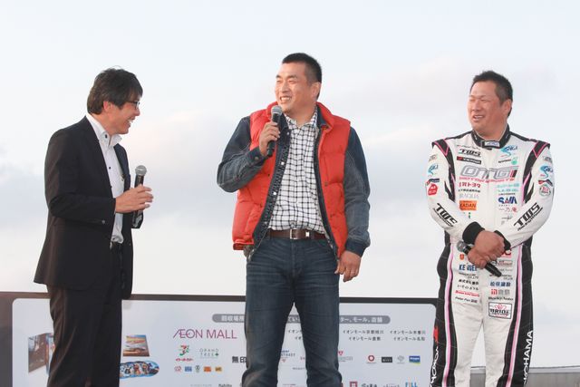 古着で走る未来型デロリアン！都内走行イベント写真ギャラリー：フォトギャラリー