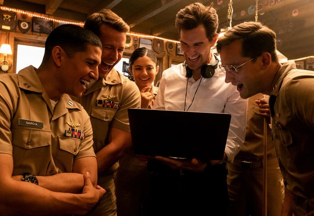 今も仲良し!『トップガン マーヴェリック』撮影現場での新世代キャスト