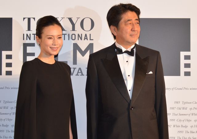 菅野美穂がベイマックスにギュッ！東京国際映画祭レッドカーペット写真ギャラリー＜その2＞（27枚目）