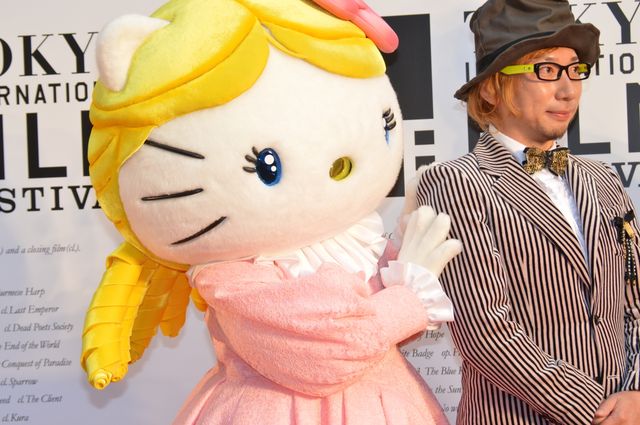 菅野美穂がベイマックスにギュッ！東京国際映画祭レッドカーペット写真ギャラリー＜その2＞（45枚目）