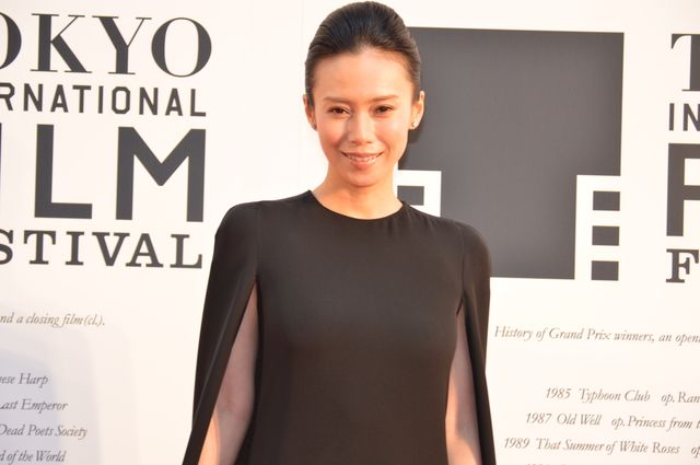 菅野美穂がベイマックスにギュッ！東京国際映画祭レッドカーペット写真ギャラリー＜その2＞（56枚目）