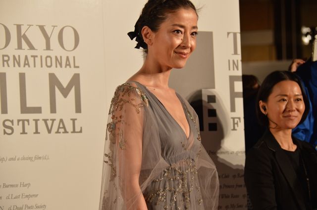 菅野美穂がベイマックスにギュッ！東京国際映画祭レッドカーペット写真ギャラリー＜その2＞（60枚目）