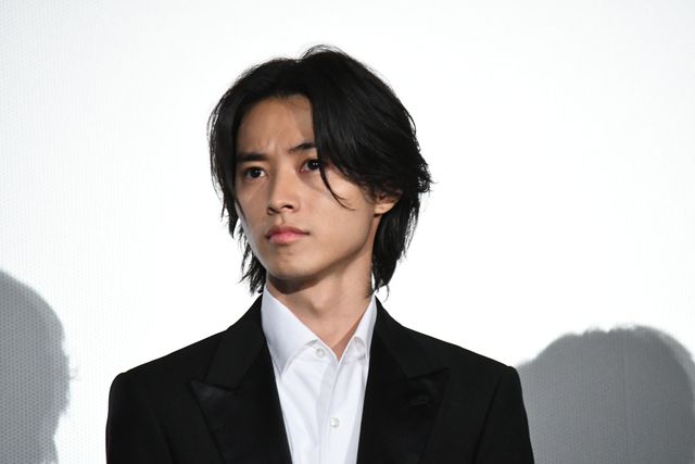 仲睦まじい山崎賢人＆吉沢亮！『キングダム』初日舞台あいさつ（4枚目）