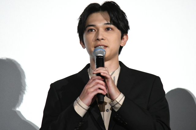 仲睦まじい山崎賢人＆吉沢亮！『キングダム』初日舞台あいさつ（12枚目）