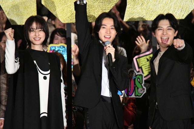 仲睦まじい山崎賢人＆吉沢亮！『キングダム』初日舞台あいさつ（51枚目）