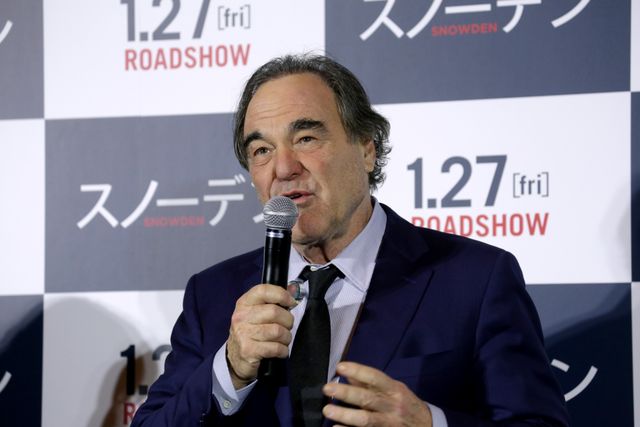 オリヴァー・ストーン監督にっこり～！金メダリスト登坂絵莉選手が登場！『スノーデン』ジャパンプレミアフォトギャラリー（5枚目）