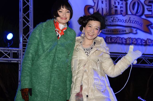 映画『海月姫』と江の島シーキャンドルがコラボ　展望灯台が天空に輝くクラゲにライトアップ　画像ギャラリー（3枚目）