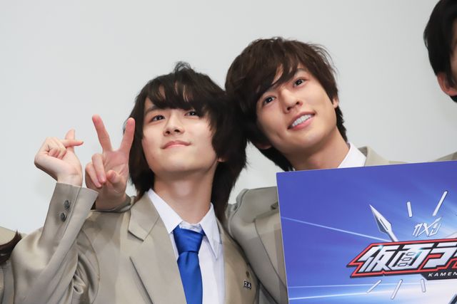 押田岳、奥野壮らの制服姿！『仮面ライダージオウ NEXT TIME ゲイツ、マジェスティ』完成披露舞台あいさつ（6枚目）