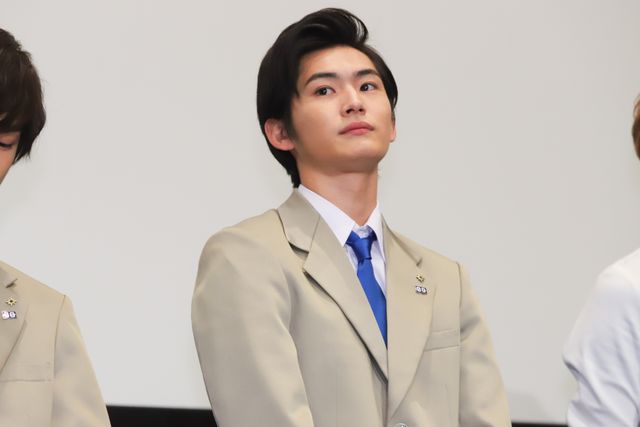 押田岳、奥野壮らの制服姿！『仮面ライダージオウ NEXT TIME ゲイツ、マジェスティ』完成披露舞台あいさつ（14枚目）