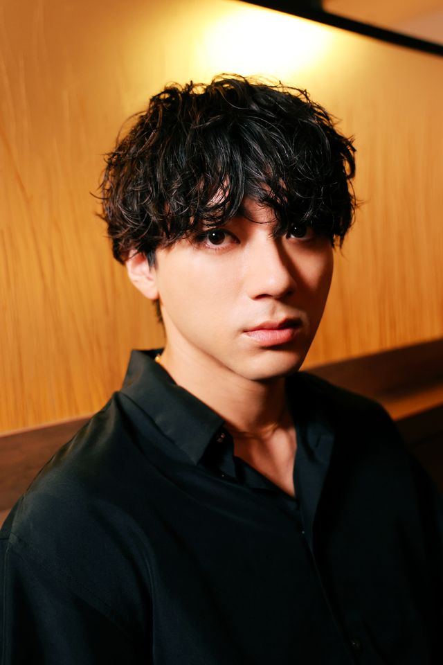 山田裕貴、吹き替えでジョーカーと対峙！『ジョーカー：フォリ・ア・ドゥ』インタビュー撮り下ろしカット（4枚目）