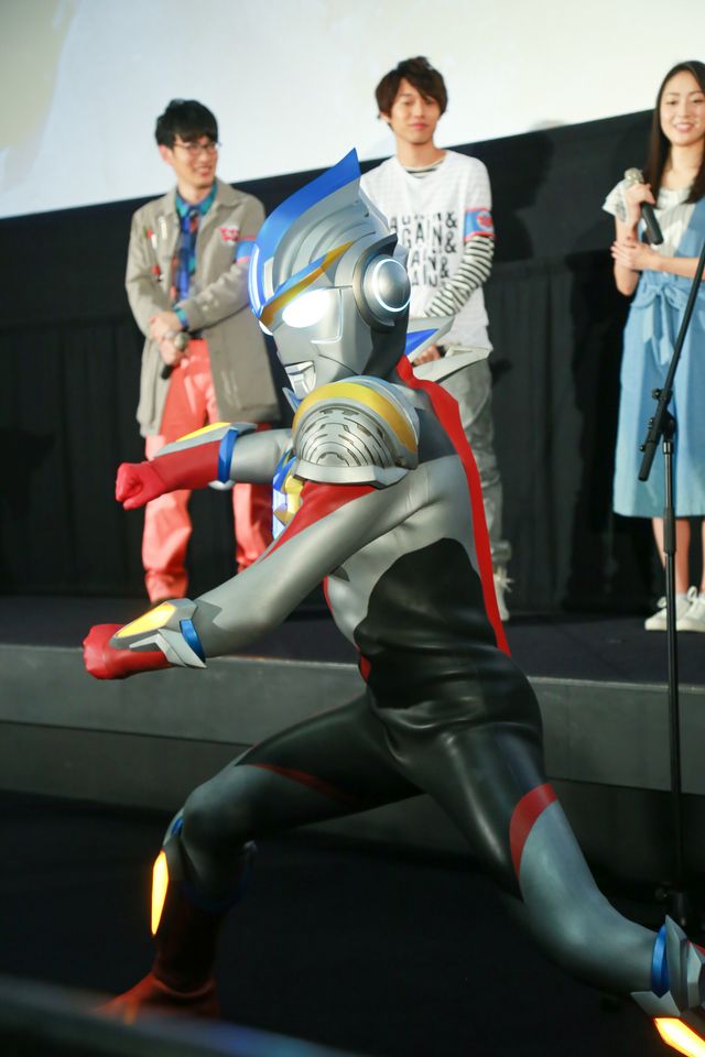 ウルトラマンオーブにはエピソード10構想あり!?『劇場版　ウルトラマンオーブ　絆の力、おかりします！』初日舞台あいさつフォトギャラリー（2枚目）