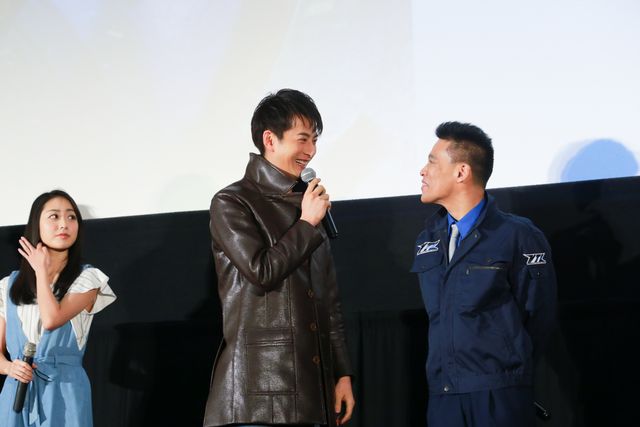 ウルトラマンオーブにはエピソード10構想あり!?『劇場版　ウルトラマンオーブ　絆の力、おかりします！』初日舞台あいさつフォトギャラリー（14枚目）