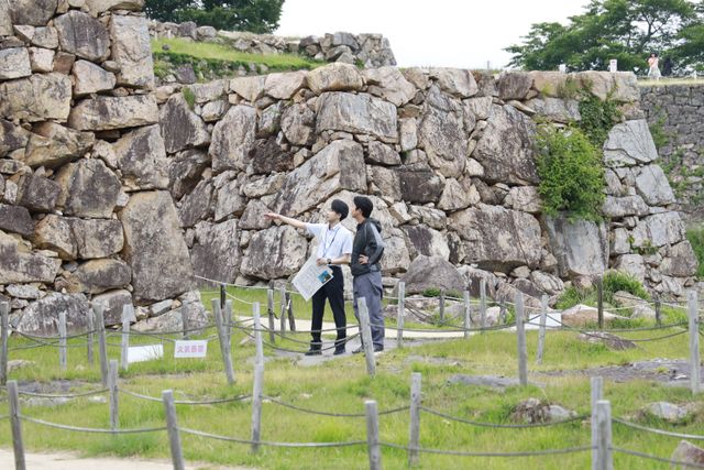 仲野太賀、豊臣秀長ゆかりの兵庫県・竹田城跡訪問（3枚目）