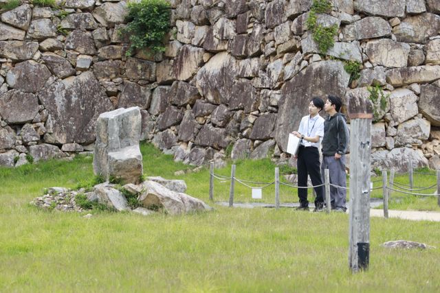 仲野太賀、豊臣秀長ゆかりの兵庫県・竹田城跡訪問（4枚目）