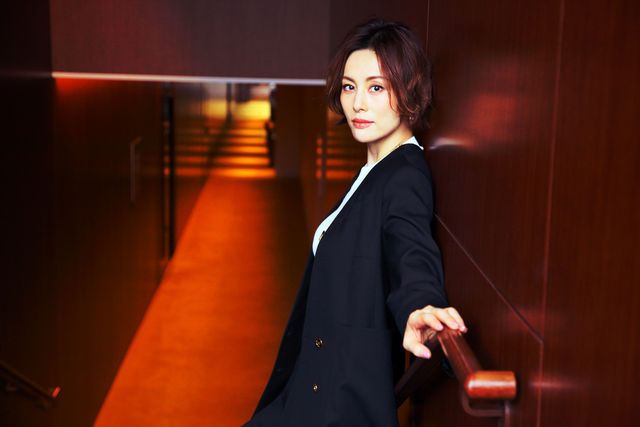 圧倒的なスタイル！米倉涼子「新聞記者」インタビューカット集（3枚目）