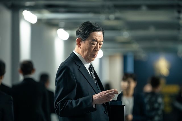 「VIVANT」佐野公安部長が“真実”を明かす…第15話場面写真（ネタバレあり）（43枚目）