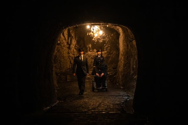 「VIVANT」佐野公安部長が“真実”を明かす…第15話場面写真（ネタバレあり）（53枚目）