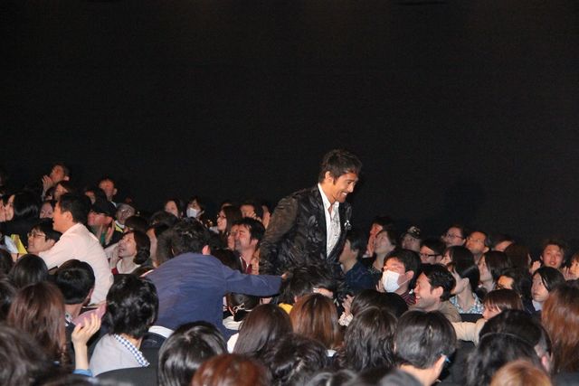 上戸彩、日本一お風呂が似合う女優に！映画『テルマエ・ロマエII』初日舞台あいさつフォトギャラリー：フォトギャラリー