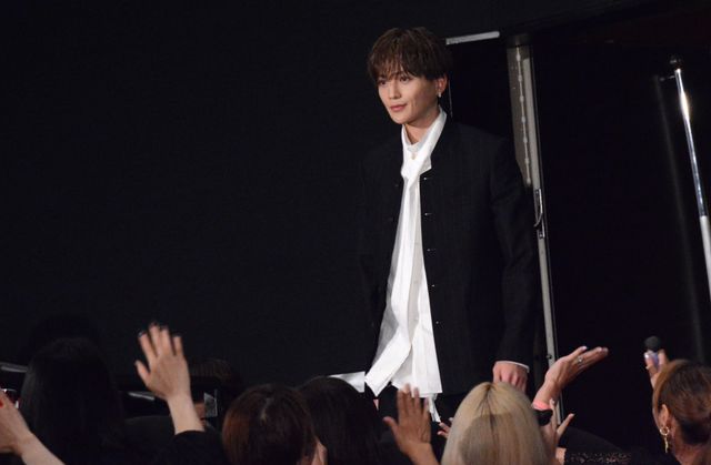 八木勇征が福本莉子をエスコートのサプライズ！『隣のステラ』完成披露舞台挨拶（2枚目）