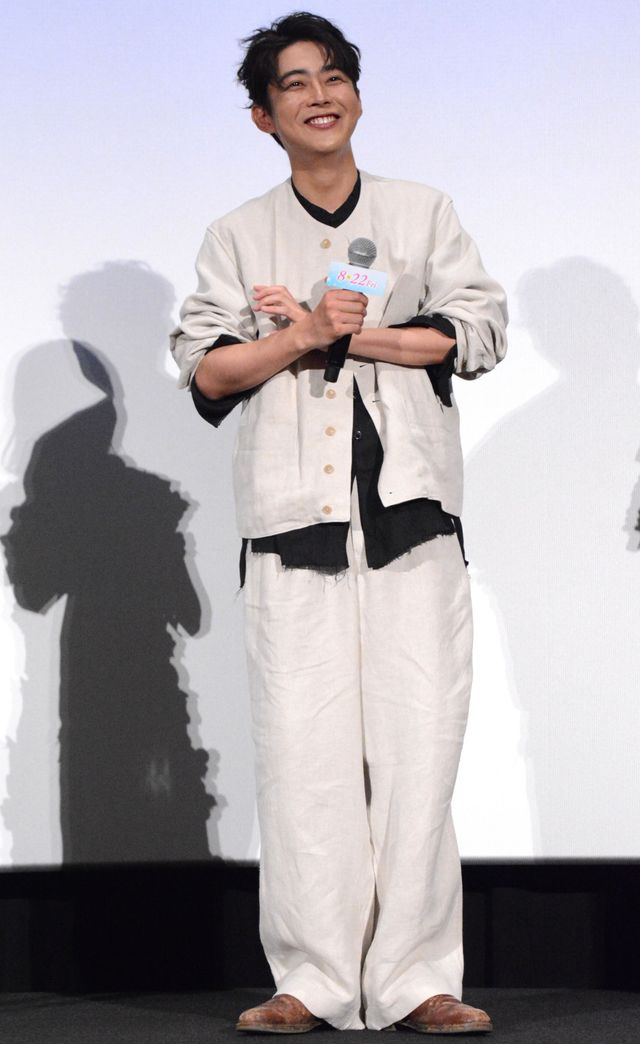 八木勇征が福本莉子をエスコートのサプライズ！『隣のステラ』完成披露舞台挨拶（25枚目）