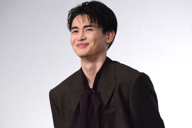 八木勇征が福本莉子をエスコートのサプライズ！『隣のステラ』完成披露舞台挨拶（30枚目）