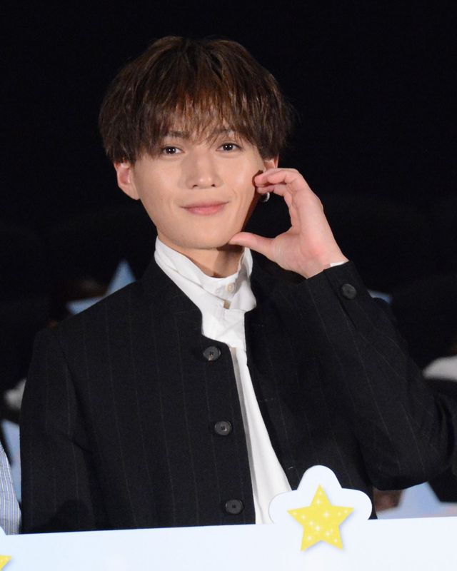 八木勇征が福本莉子をエスコートのサプライズ！『隣のステラ』完成披露舞台挨拶（32枚目）