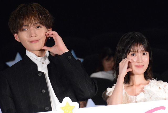 八木勇征が福本莉子をエスコートのサプライズ！『隣のステラ』完成披露舞台挨拶（33枚目）