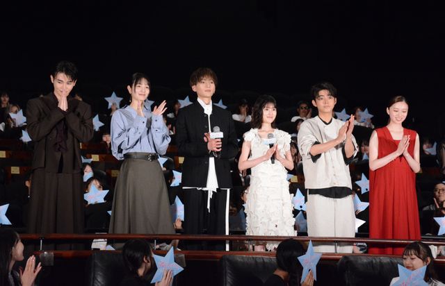 八木勇征が福本莉子をエスコートのサプライズ！『隣のステラ』完成披露舞台挨拶（39枚目）