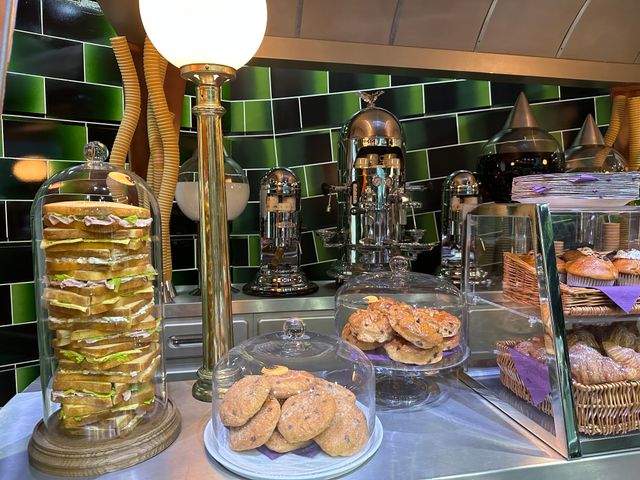 世界初！ハリー・ポッター「魔法省」の巨大セットが東京に（13枚目）