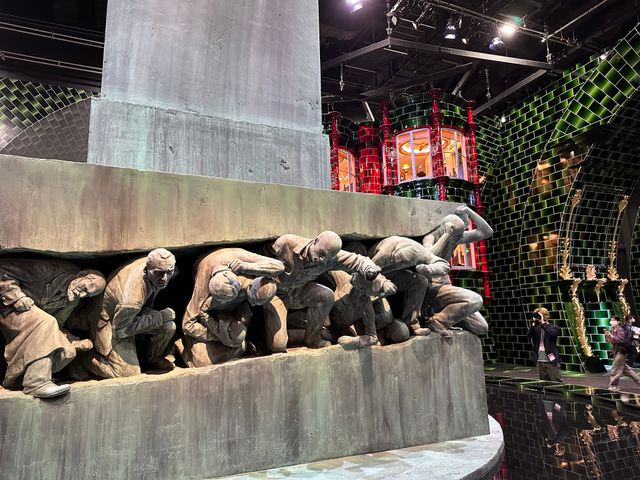 世界初！ハリー・ポッター「魔法省」の巨大セットが東京に（15枚目）