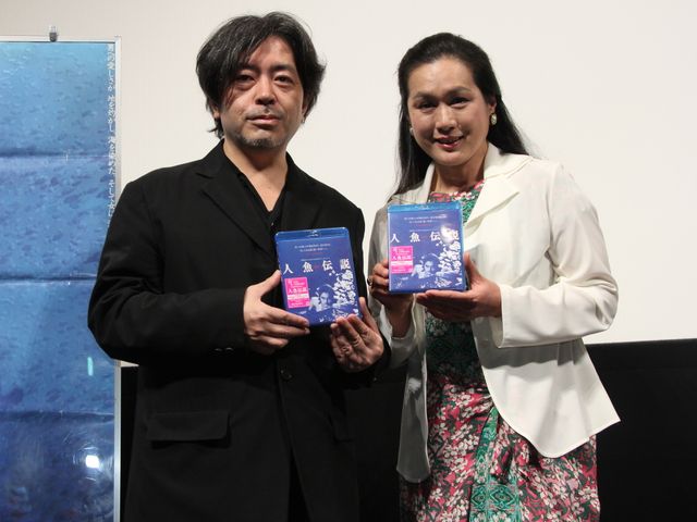 『人魚伝説』ブルーレイ発売記念イベントに出席し撮影秘話などを語った映画評論家・樋口尚文（左）と白都真理